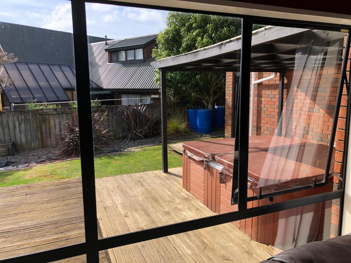 파머스턴노스 Warm On Waterloo B&B 외부 사진